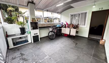 Casa à venda, 2 quartos, 1 vaga, Vila Voturua - São Vicente/SP