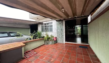 Casa sobreposta à Venda, 3 dormitórios, 1 suíte - Bairro: Jardim Paraíso - São Vicente/SP
