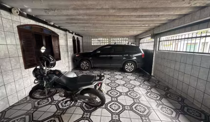 Casa à venda, 3 quartos, 2 vagas, Castelo - Santos/SP