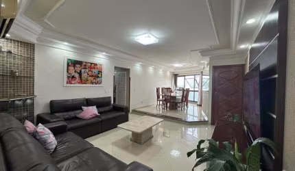 Apartamento à venda, 3 dormitórios, 2 suítes, 2 vagas, Centro São Vicente /SP