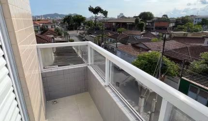 Sobrado village de 03 dormitórios no bairro São Jorge em Santos!