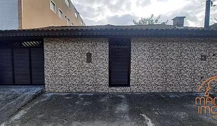 Casa à venda, 2 vagas, São Jorge - Santos/SP