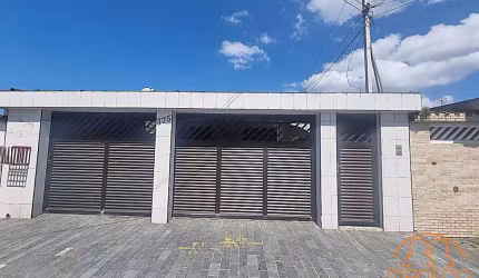 Casa à venda, 5 quartos, 1 suíte, 2 vagas, Rádio Clube - Santos/SP