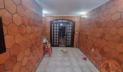 Casa à venda, 2 quartos, 1 vaga, Castelo - Santos/SP