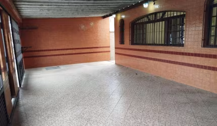 Casa à venda, 3 quartos, 1 suíte, 3 vagas, Vila Jockei Clube - São Vicente/SP