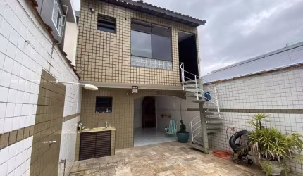 Sobrado à venda, 4 quartos, 1 suíte, 4 vagas, Vila Melo - São Vicente/SP