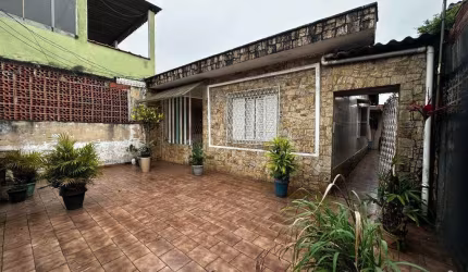 Casa no bairro Jardim Castelo em Santos.