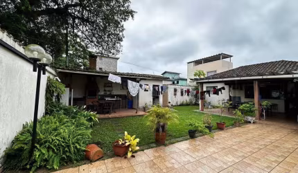 Casa à venda, 2 quartos, 4 vagas, Santa Maria - Santos/SP