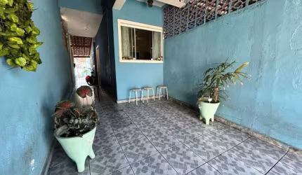 Casa à venda, 2 quartos, 1 suíte, 1 vaga, Rádio Clube - Santos/SP