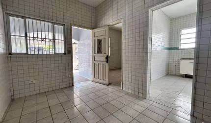 Casa à venda, 2 quartos, 1 vaga, Santa Maria - Santos/SP