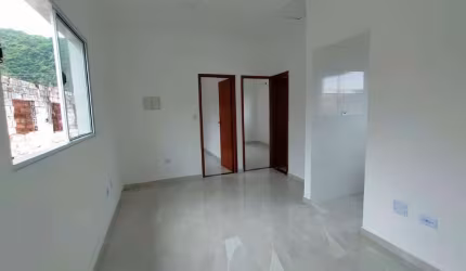 Casa à venda, 2 quartos, 1 vaga, Vila São Jorge - São Vicente/SP