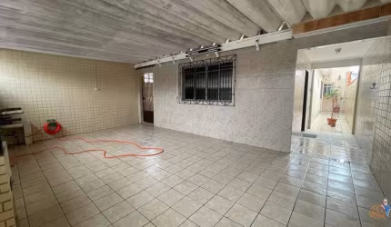 Casa à venda, 4 quartos, 2 vagas, Santa Maria - Santos/SP