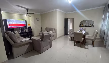 Casa à venda, 3 quartos, 1 suíte, 3 vagas, Vila São Jorge - São Vicente/SP