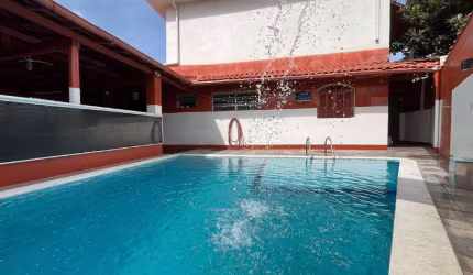 Casa à venda, 3 quartos, 4 vagas, Catiapoa - São Vicente/SP