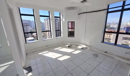 Apartamento à venda, 2 quartos, Embaré - Santos/SP