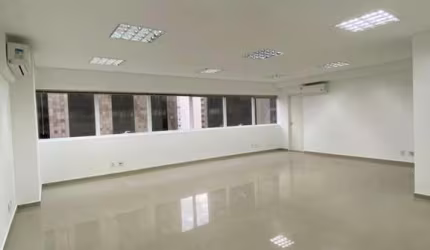 Sala Comercial para Venda em Curitiba, Centro Cívico, 1 banheiro, 1 vaga