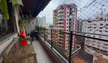 Imperdível apartamento de 3 quartos e 1 suíte em Icaraí, Niterói-RJ - 140m², sala ampla, 4 banheiros e vaga de garagem!