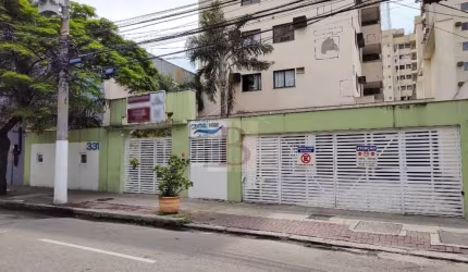 Apartamento à venda no Centro de Niterói-RJ: 2 quartos, 1 suíte, 1 sala, 2 banheiros, 1 vaga, 60m² de área. Aproveite!