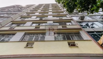 Imperdível oportunidade: Apartamento à venda em Icaraí, Niterói-RJ, com 3 quartos, 1 suíte, 1 sala, 3 banheiros, 1 vaga e 100m².
