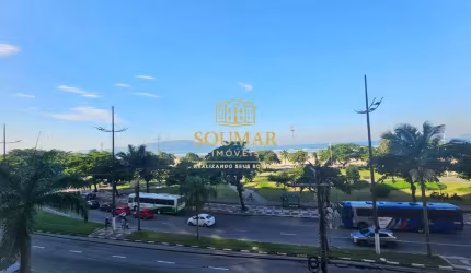 Apartamento com quatro dormitórios - Pompéia / Santos.