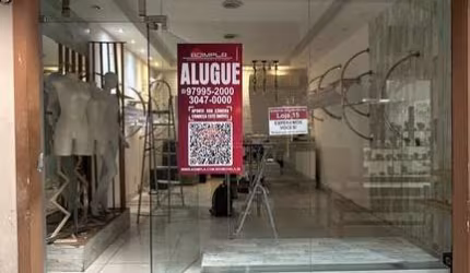 Loja no Rodo Shopping, em frente a entrada da academia Halternativa