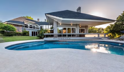 Casa em condomínio fechado com 5 quartos à venda na Avenida da Cavalhada, 5205, Cavalhada, Porto Alegre, 800 m2 por R$ 9.600.000