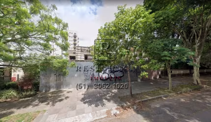 Terreno à venda na Rua Dário Pederneiras, 165, Petrópolis, Porto Alegre por R$ 2.250.000