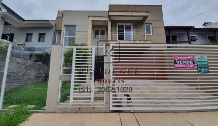Casa com 3 quartos à venda na Rua Suécia, 221, Moinhos De Vento, Canoas por R$ 1.550.000