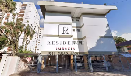 Apartamento Semi Mobiliado de 2 Quartos com Piscina no Bairro Glória - Porto Alegre-RS, 63m² de Área - Venda