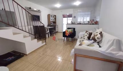 São Geraldo - Casa Duplex - 2 Quartos - Garagem