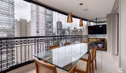 Apartamento Moema Pássaros pronto para morar andar alto