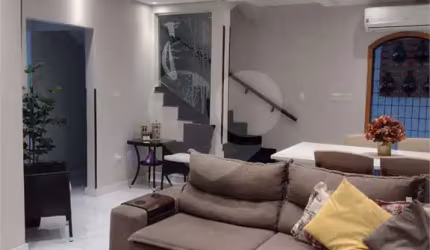 Casa com 4 quartos à venda em Esplanada Dos Barreiros - SP