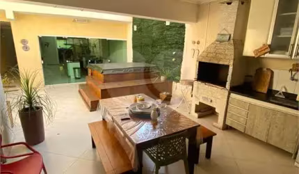 Sobrado com 4 quartos à venda em Belenzinho - SP