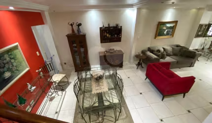 Sobrado com 4 quartos à venda em Gonzaga - SP