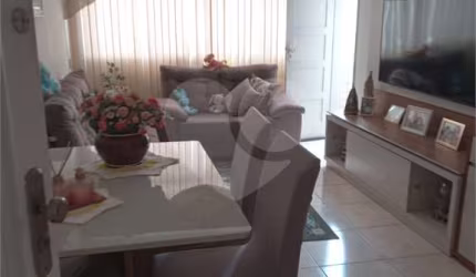 Apartamento com 3 quartos à venda em Aparecida - SP