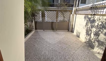 Sobrado com 3 quartos à venda em Ponta Da Praia - SP