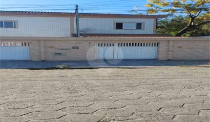 Casa com 1 quartos à venda ou para locação em Parque São Vicente - SP