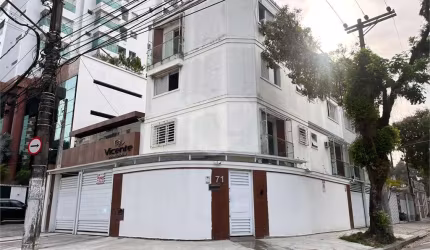 Sobrado com 3 quartos à venda em Embaré - SP