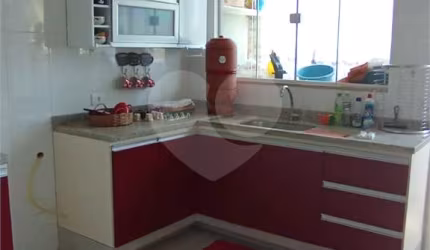 Casa de vila com 4 quartos à venda em Mangaratiba - RJ