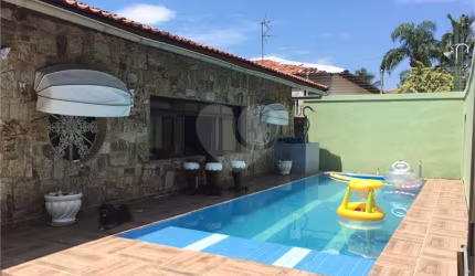 Casa com 3 quartos à venda em Jardim Virgínia - SP