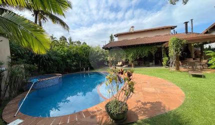 Casa com 4 quartos à venda ou para locação em Jardim Acapulco - SP