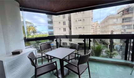 Apartamento com 4 quartos à venda ou para locação em Enseada - SP