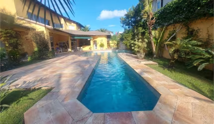 Casa com 5 quartos à venda em Jardim Acapulco - SP