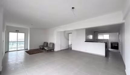 Cobertura com 3 quartos para locação em Boqueirão - SP