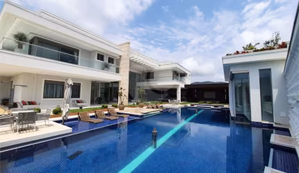 Casa com 9 quartos à venda em Jardim Acapulco - SP