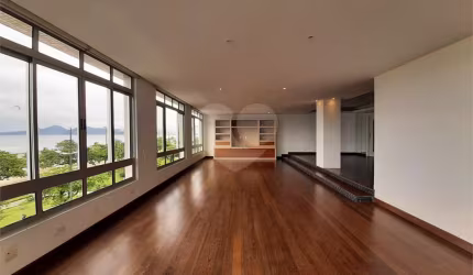 Apartamento com 4 quartos à venda em Gonzaga - SP