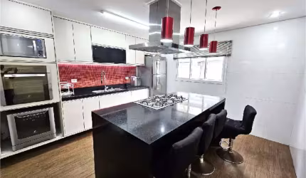 Casa com 4 quartos à venda em José Menino - SP