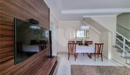 Casa com 3 quartos à venda ou para locação em Marapé - SP