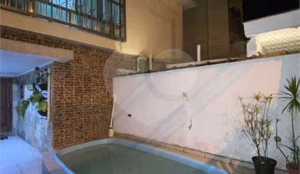 Casa com 3 quartos à venda em Ponta Da Praia - SP