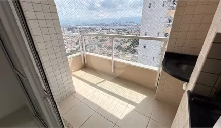 Apartamento com 3 quartos para locação em Ponta Da Praia - SP